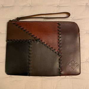 Patricia Nash Cassini Wristlet